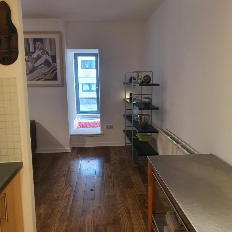 Modern Apt @Tramway Theatre Apartamento Glasgow Exterior foto