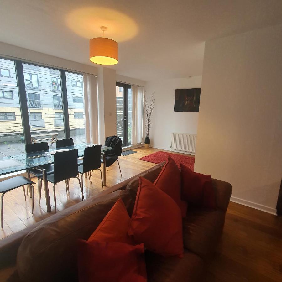 Modern Apt @Tramway Theatre Apartamento Glasgow Exterior foto